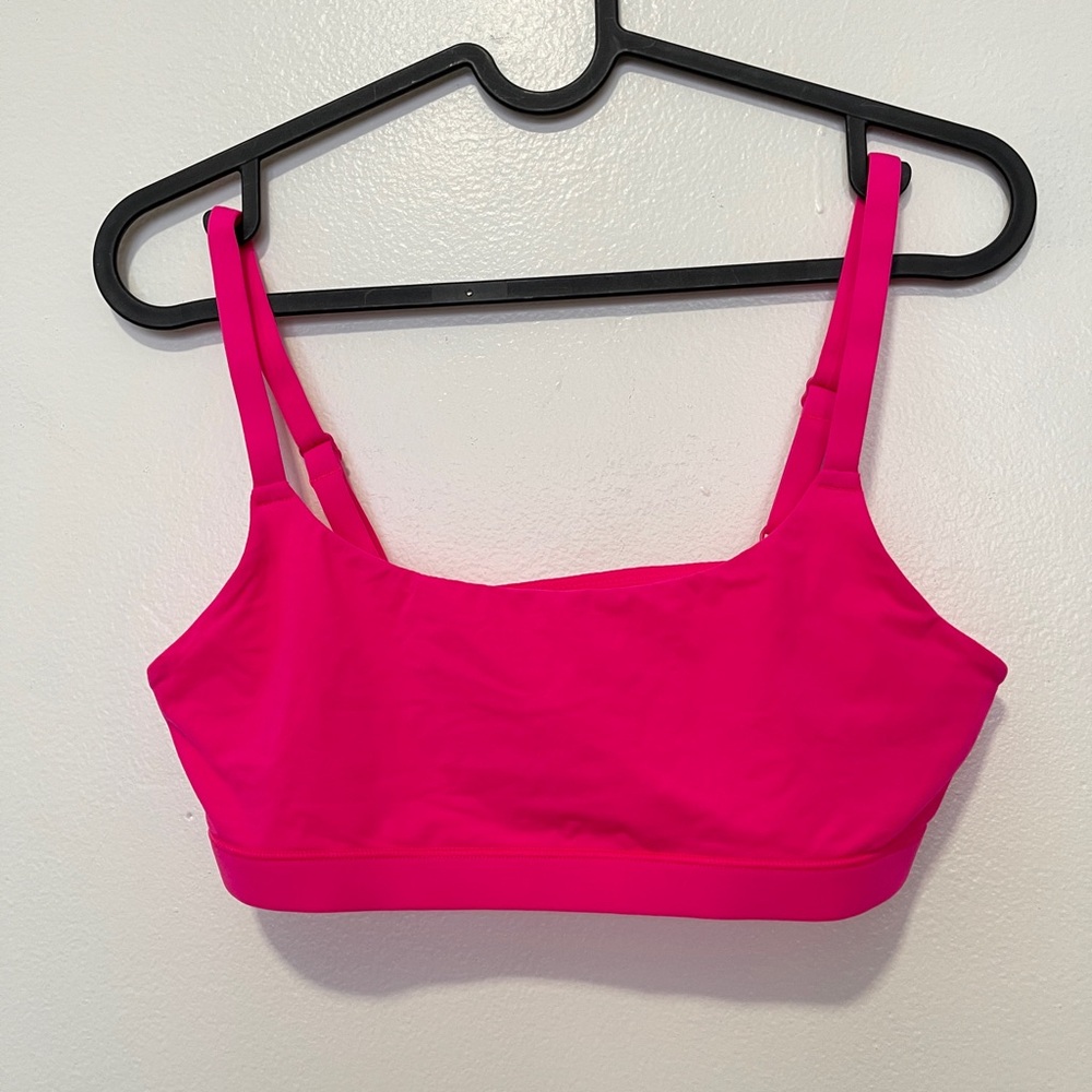 NWOT SKIMS Fits Everybody Scoop Neck Bralette - Pink